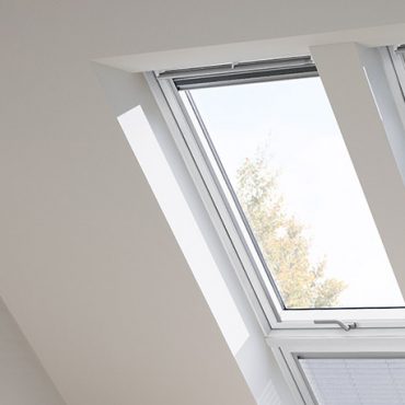 Tenda plissettata per finestra da tetto filtrante VELUX FHL C04 1016S L 55  x H 98 cm bianco